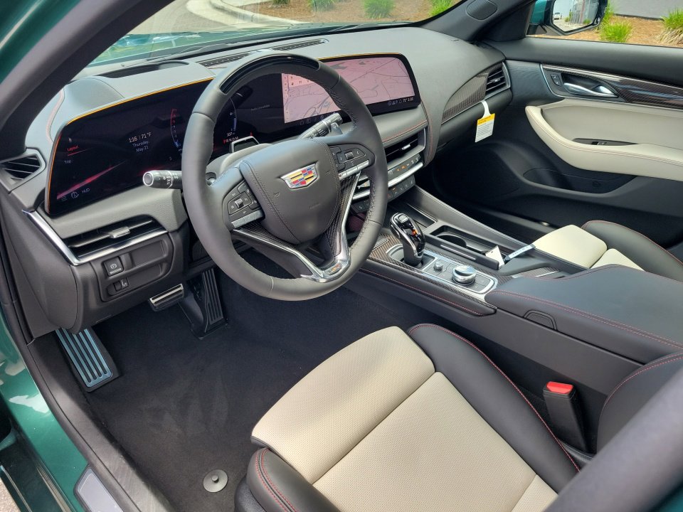 2026 Cadillac CT5 V-Series - Photo 30