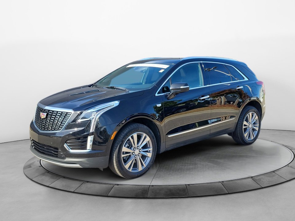2025 Cadillac XT5 Premium Luxury photo 3