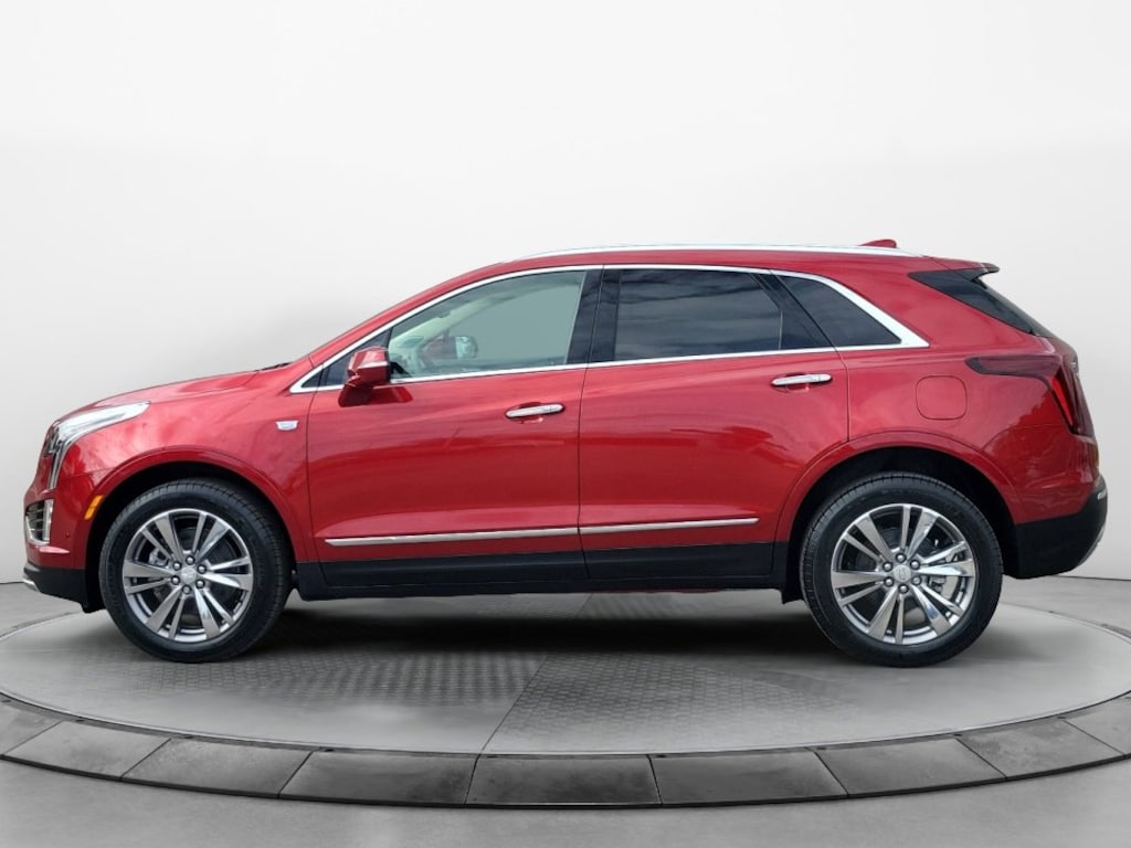 New 2026 CADILLAC XT5 Premium Luxury SUV