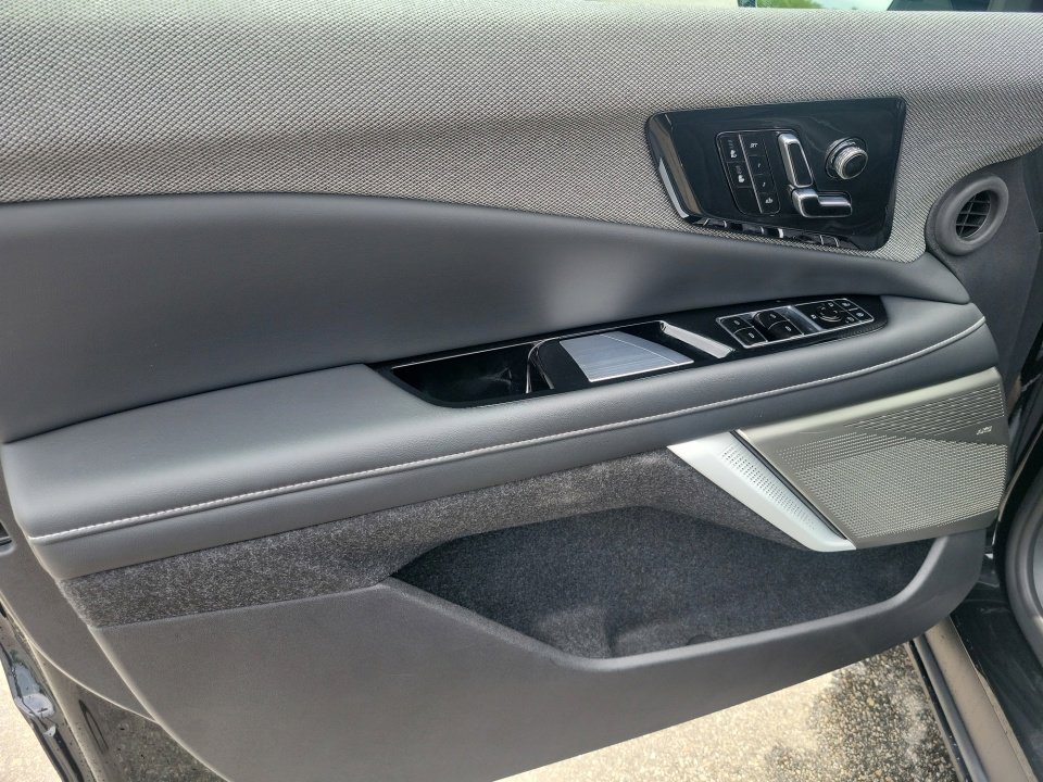 2026 Cadillac OPTIQ Sport - Photo 32