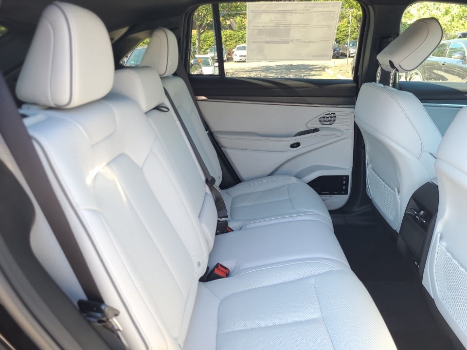 2025 Jeep Wagoneer S Limited - Photo 29