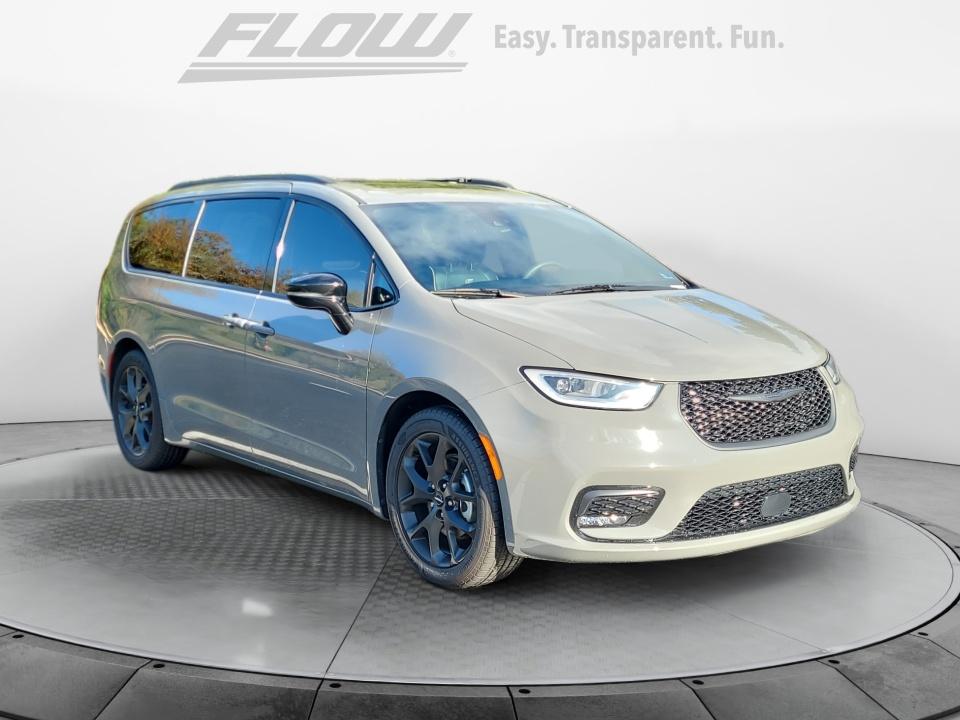 2025 Chrysler Pacifica