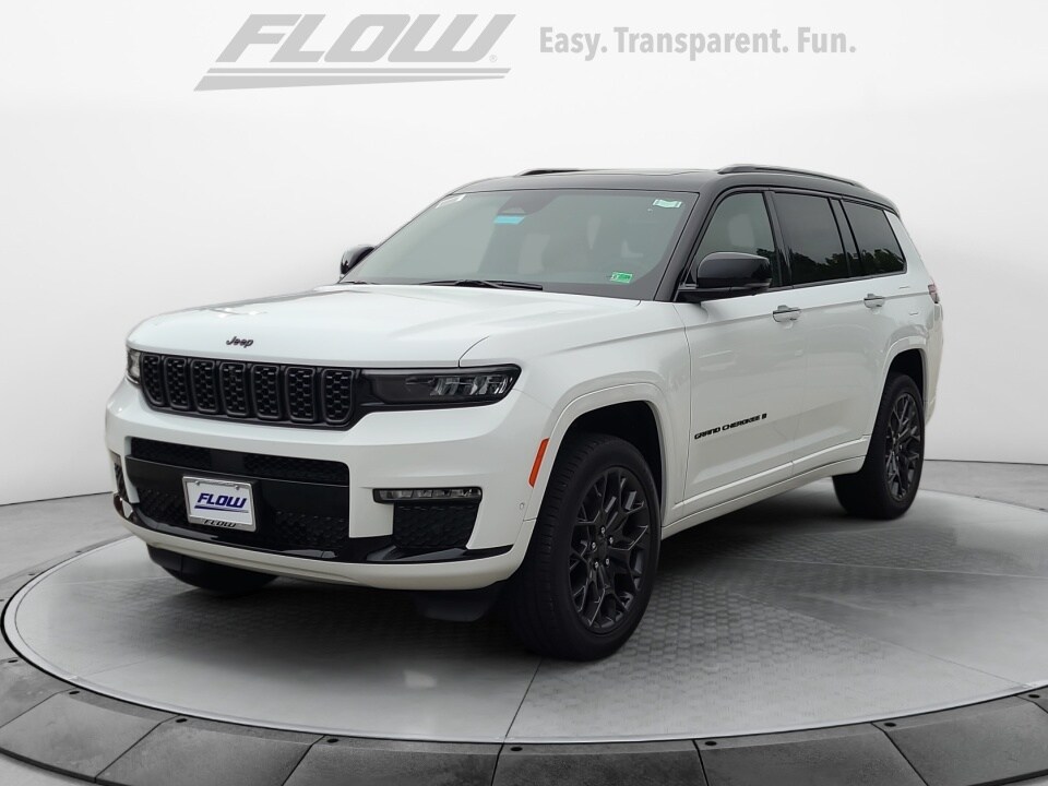 2025 Jeep Grand Cherokee L Summit photo 3