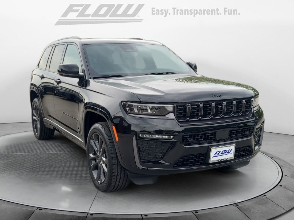 2026 Jeep Grand Cherokee Limited Reserve 4x4's photo