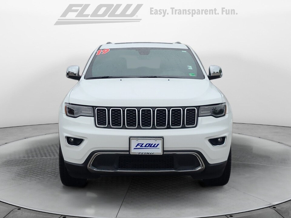 2019 Jeep Grand Cherokee Limited photo 2
