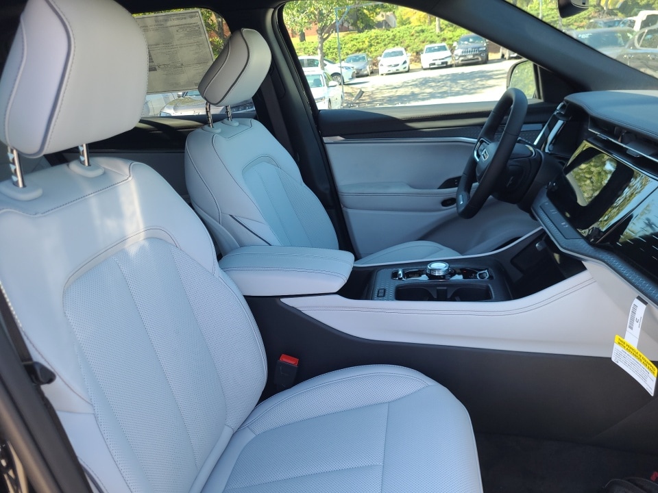 2025 Jeep Wagoneer S Limited - Photo 28