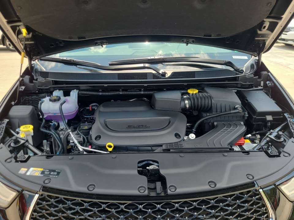 2025 Chrysler Pacifica Select - Photo 16