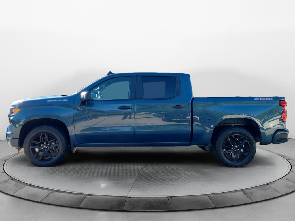 Used 2024 Chevrolet Silverado 1500 4WD Crew Cab Short Bed Custom Truck