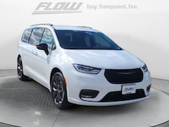 2026 Chrysler Pacifica SELECT AWD Passenger Van