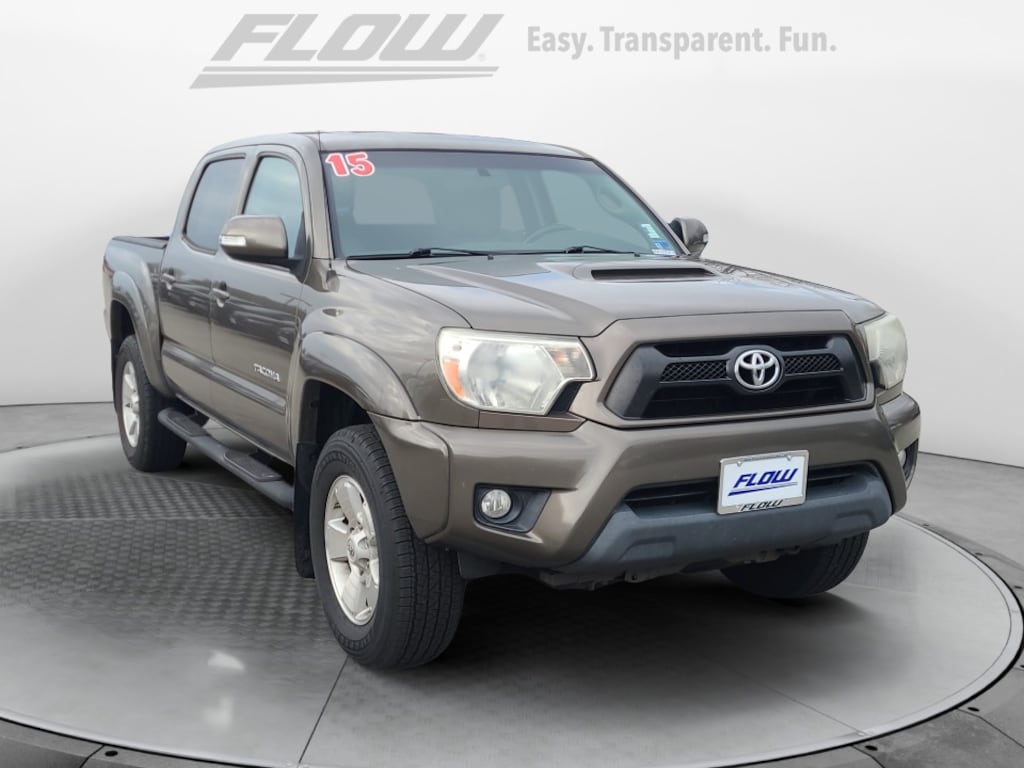 Used 2015 Toyota Tacoma Base V6 Truck