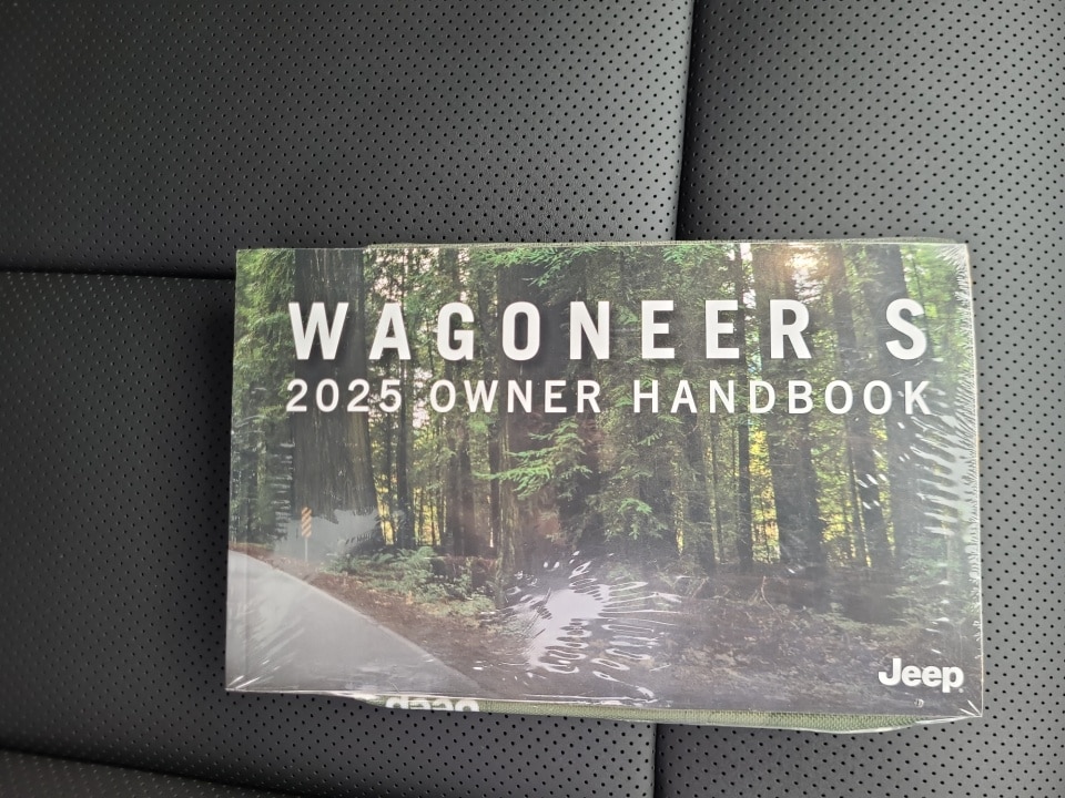 2025 Jeep Wagoneer S Launch Edition - Photo 34