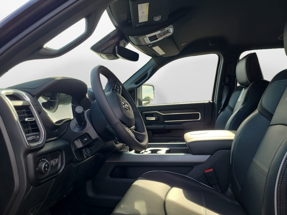 2026 RAM 2500 Laramie - Photo 9