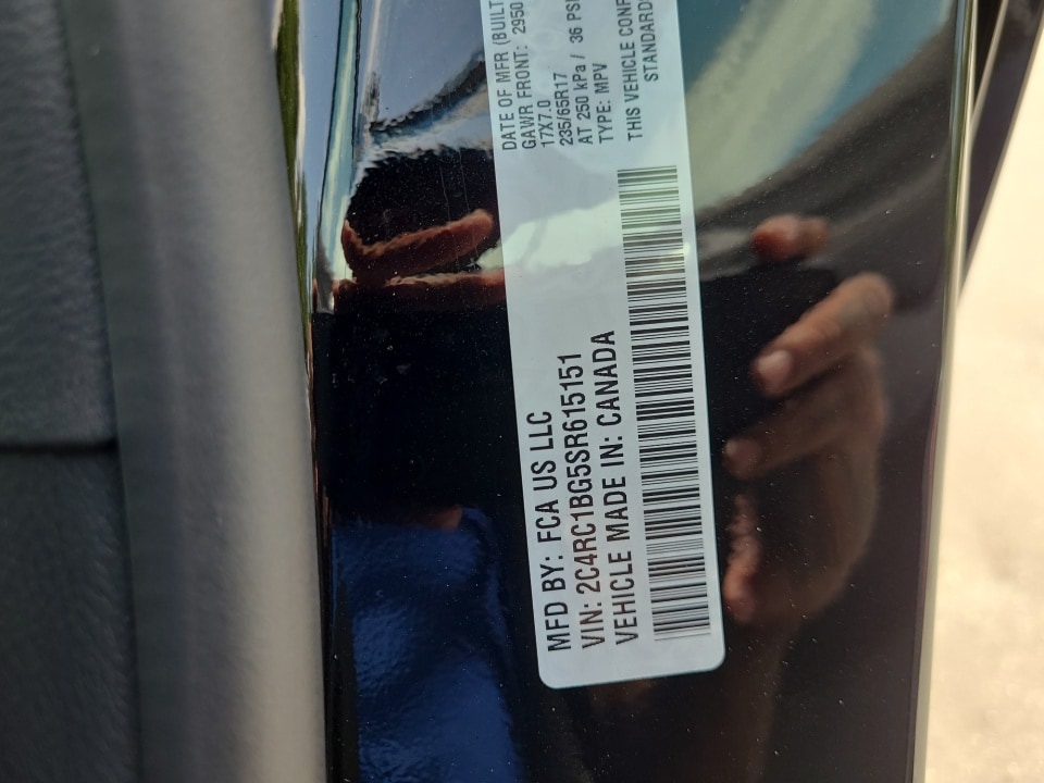 2025 Chrysler Pacifica Select - Photo 35
