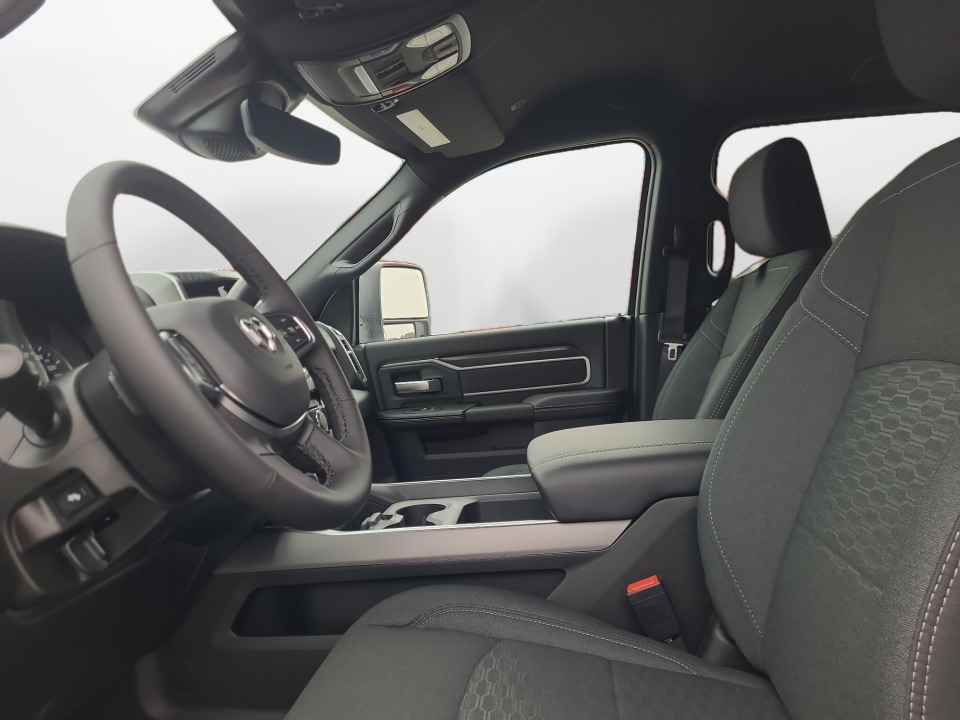 2026 RAM 2500 Big Horn - Photo 9