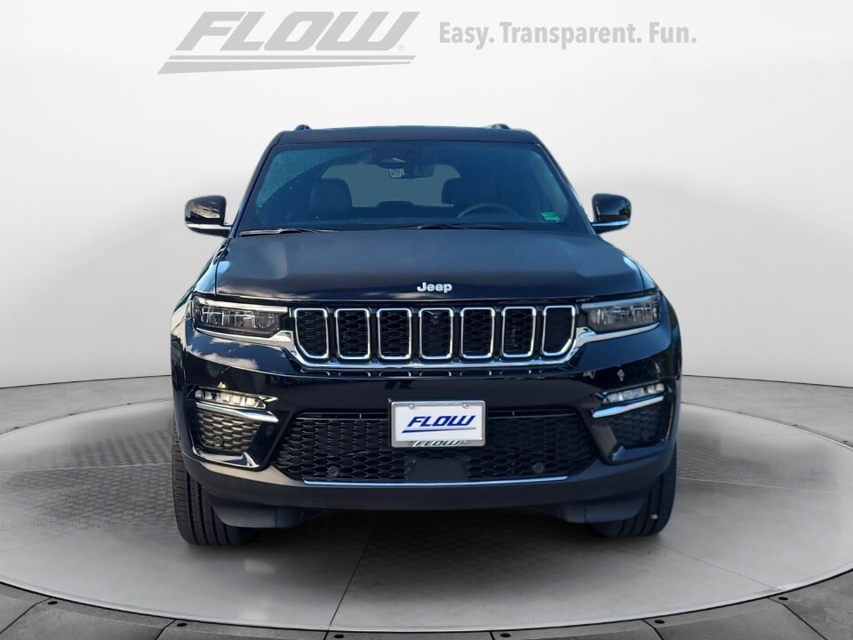 2025 Jeep Grand Cherokee Limited photo 2