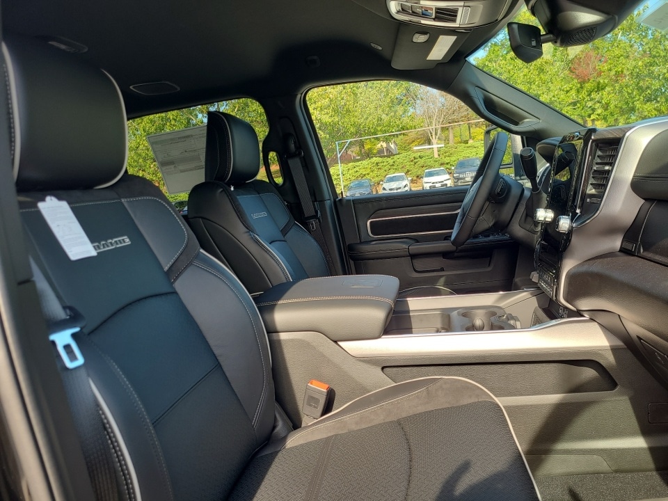 2026 RAM 2500 Laramie - Photo 28
