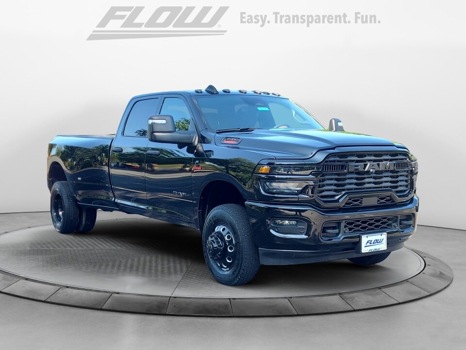 2025 Ram 3500 BIG HORN CREW CAB 4X4 8' BOX
