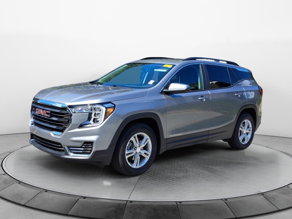 Used 2023 GMC Terrain SLE SUV