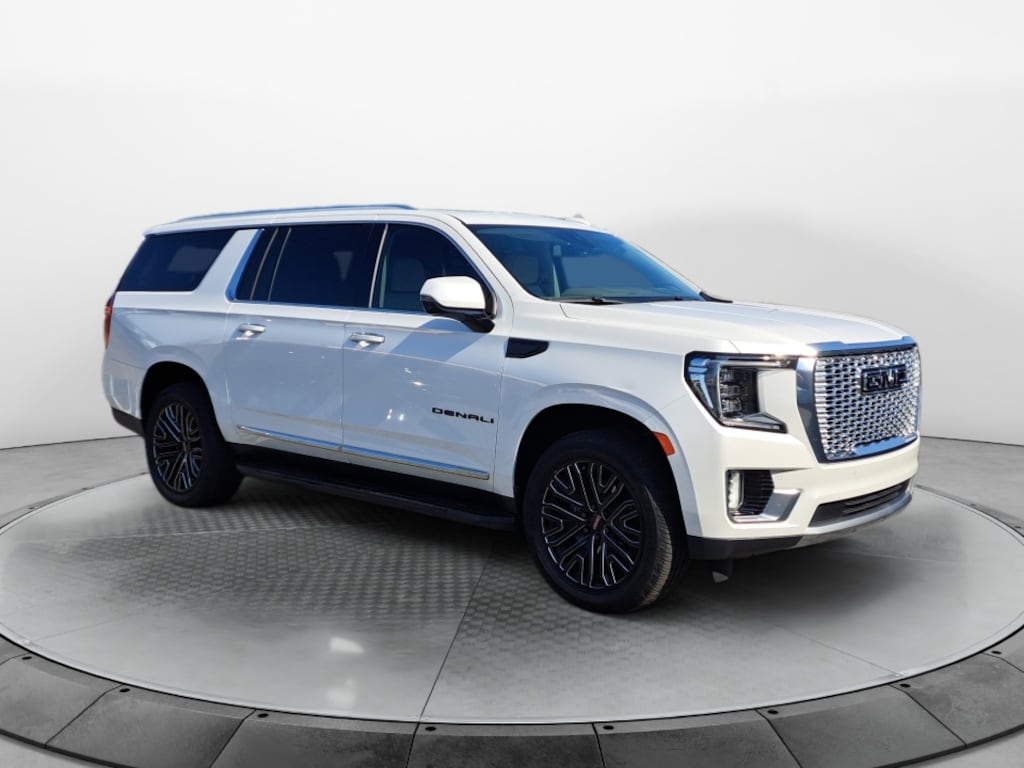Used 2021 GMC Yukon XL Denali SUV