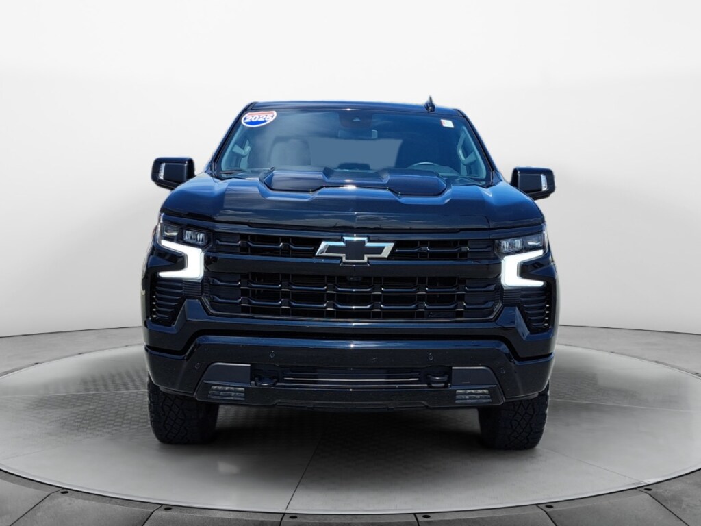Used 2025 Chevrolet Silverado 1500 LT Trail Boss Truck Crew Cab