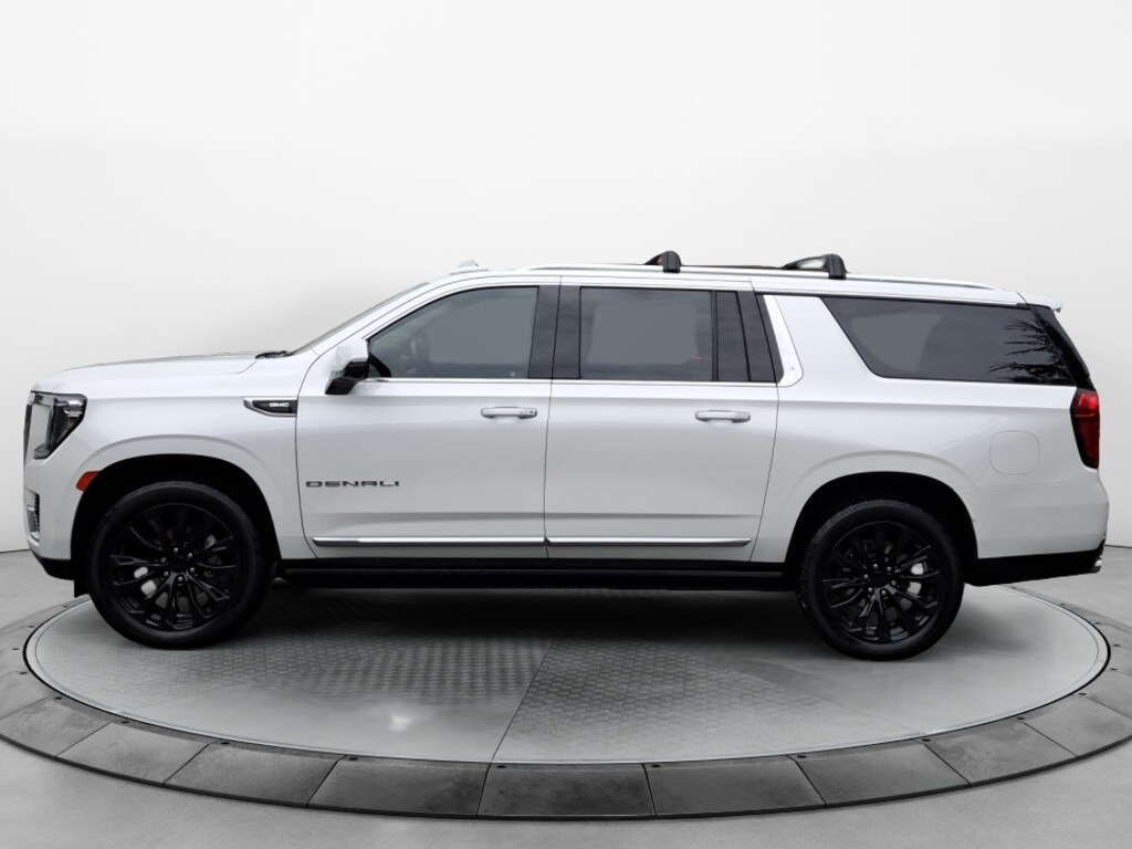 Used 2021 GMC Yukon XL Denali SUV