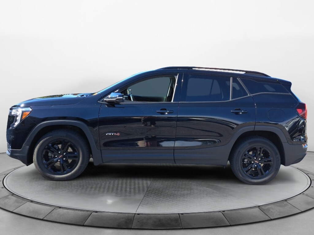 Used 2024 GMC Terrain AT4 SUV