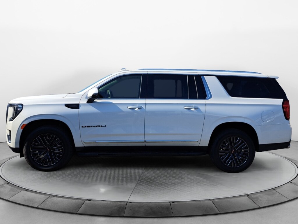 Used 2021 GMC Yukon XL Denali SUV