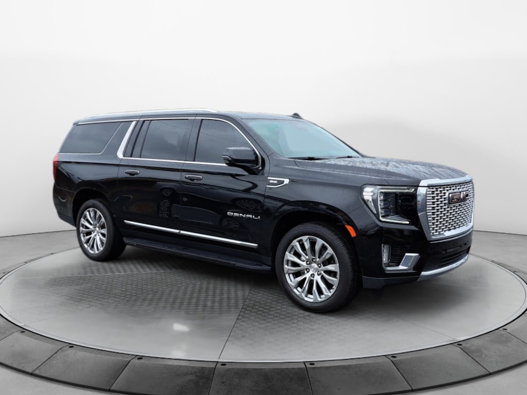 Used 2023 GMC Yukon XL Denali SUV