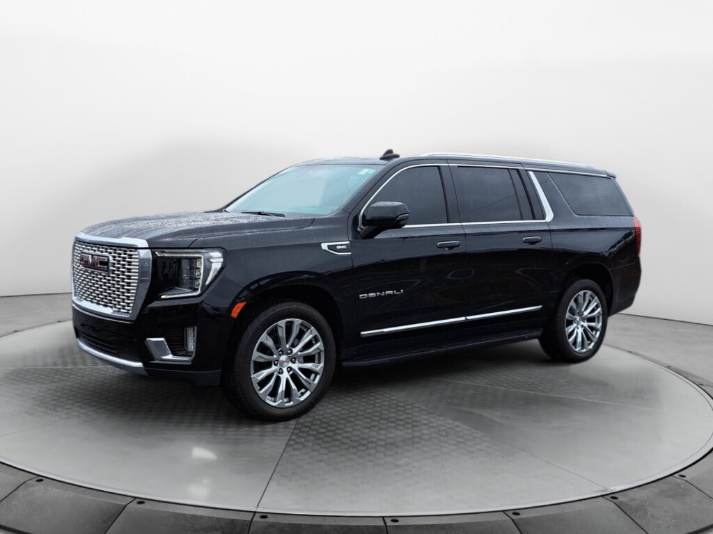 Used 2023 GMC Yukon XL Denali SUV
