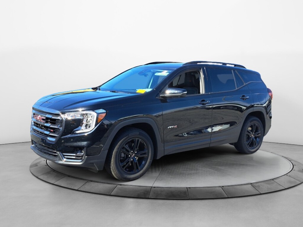 Used 2024 GMC Terrain AT4 SUV