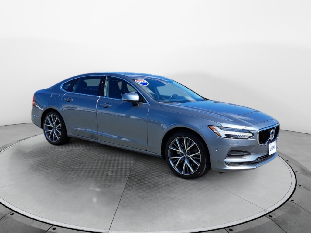 Used 2017 Volvo S90 T6 AWD Momentum Sedan
