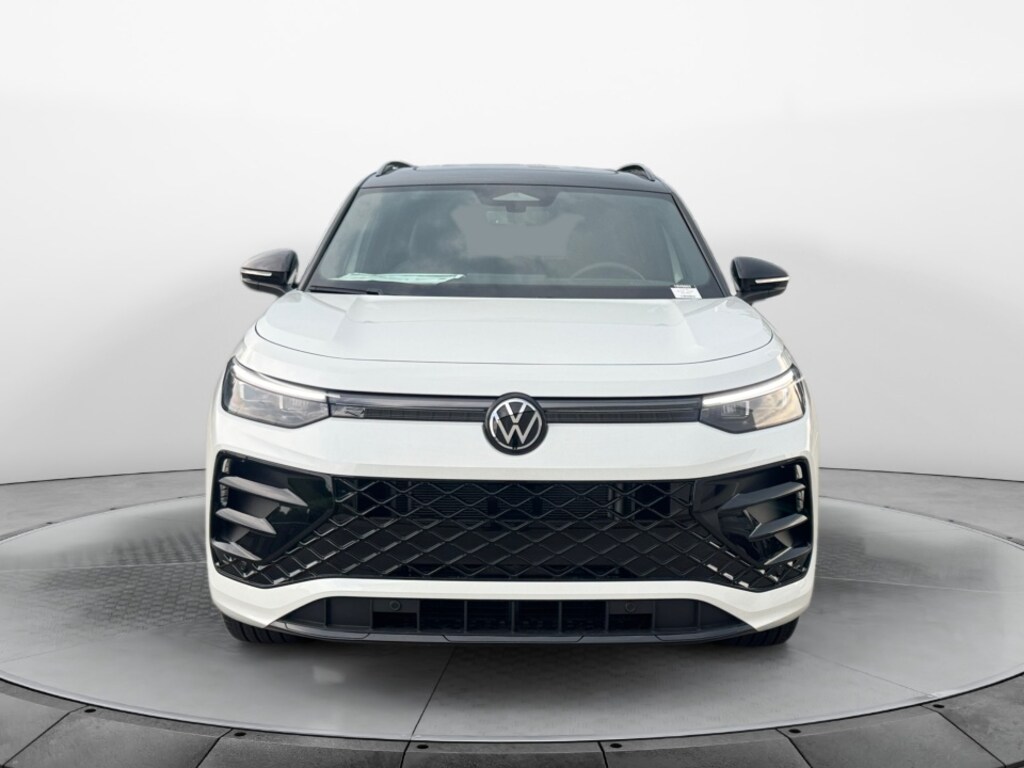 New 2026 Volkswagen Tiguan SE R-Line Black SUV