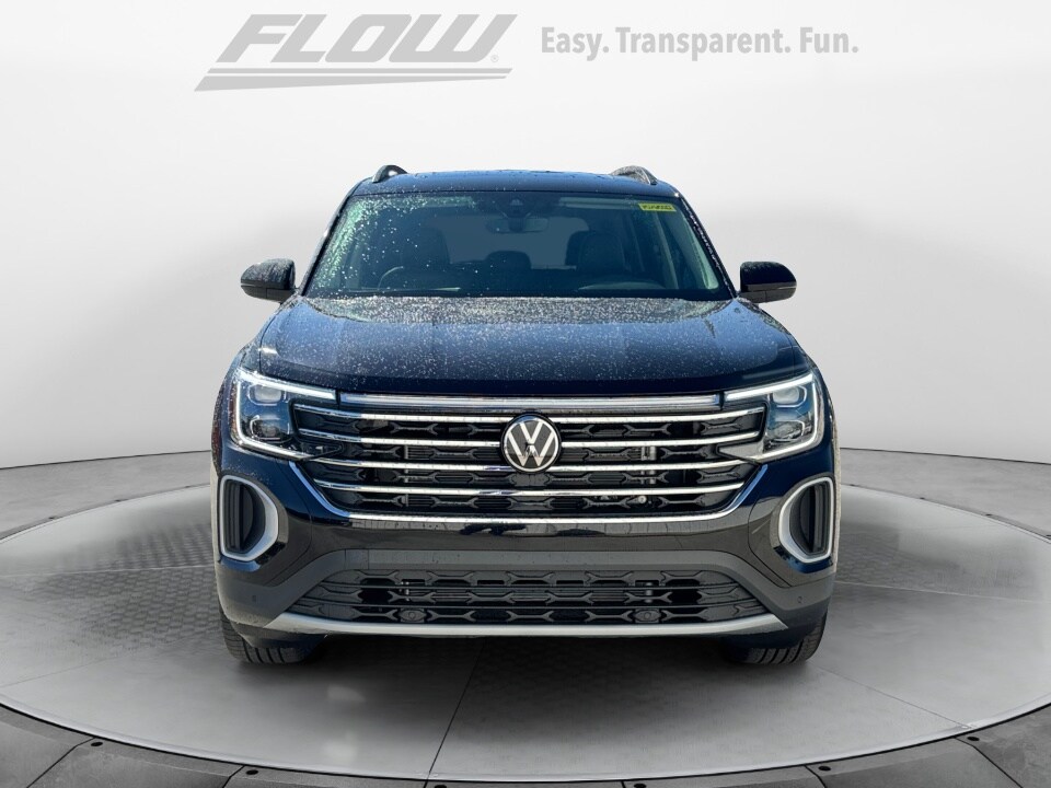 2026 Volkswagen Atlas SE Technology photo 2