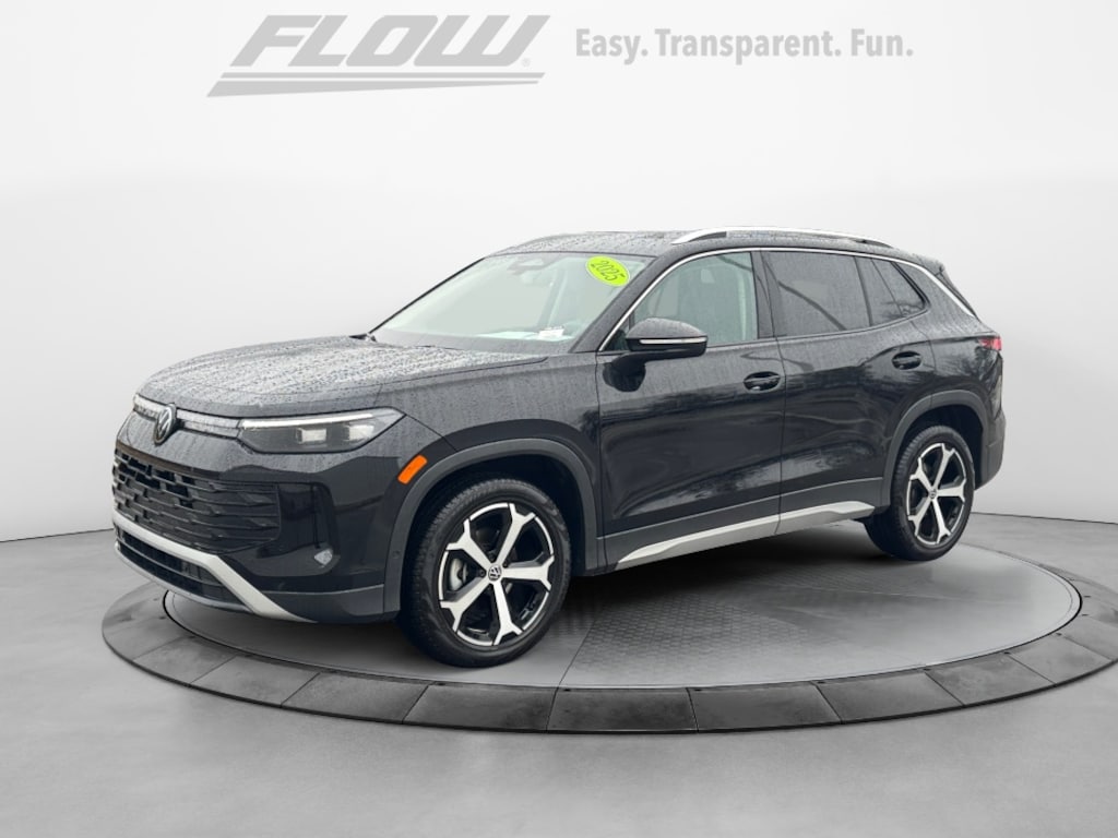 Used 2025 Volkswagen Tiguan 2.0T SE SUV