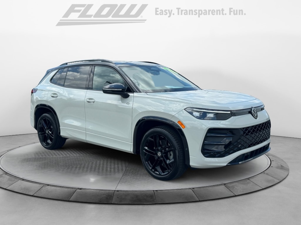 Used 2025 Volkswagen Tiguan SE R-Line Black SUV