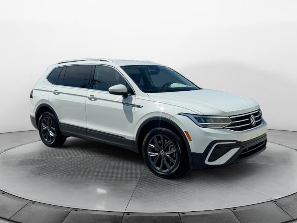 Used 2022 Volkswagen Tiguan SE SUV