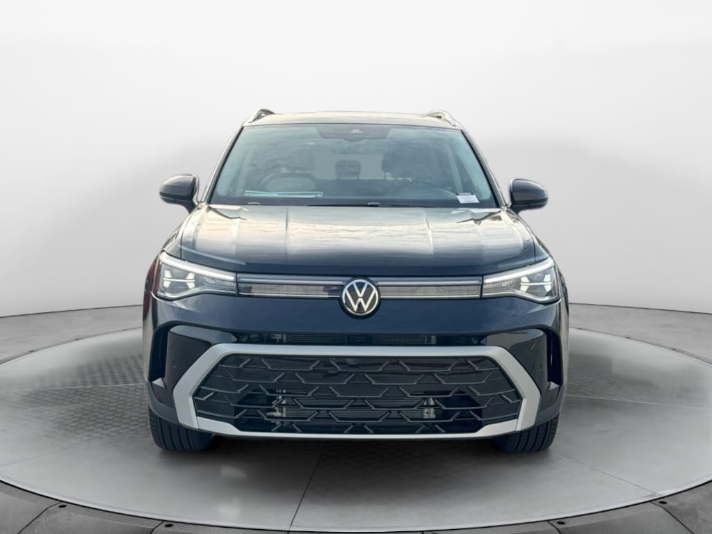 New 2026 Volkswagen Taos 1.5T SEL SUV