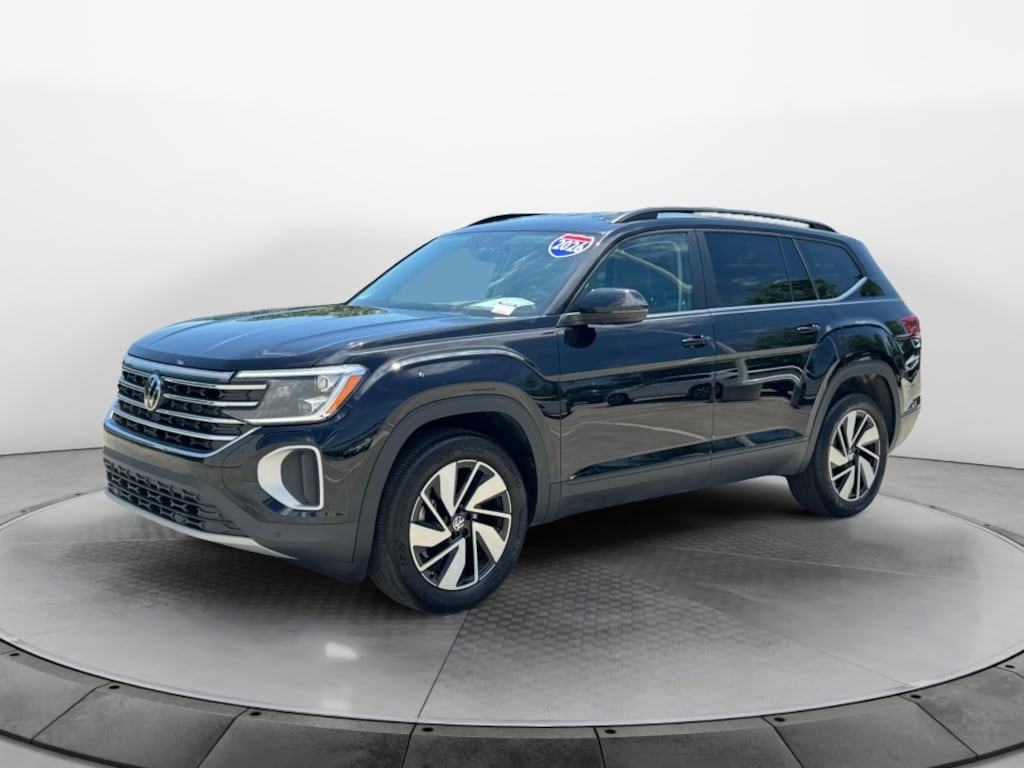 Certified 2026 Volkswagen Atlas SE with Technology SUV