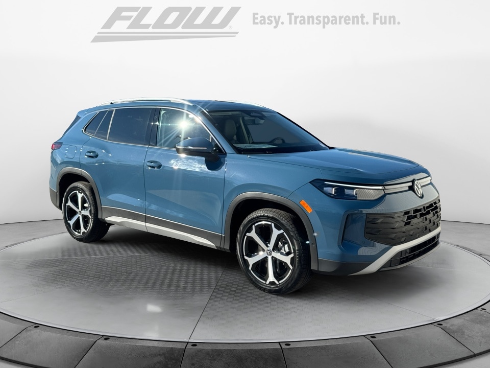 2026 Volkswagen Tiguan SE's photo