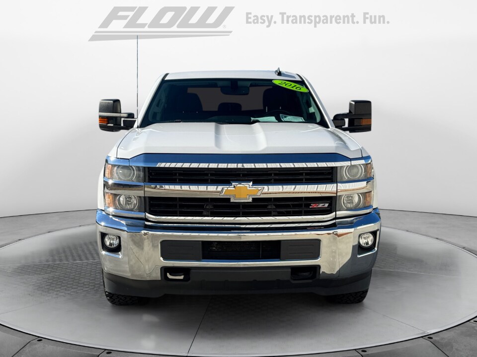 2016 Chevrolet Silverado 2500HD LT photo 2