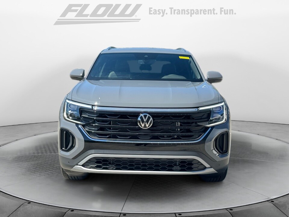 2026 Volkswagen Atlas Cross Sport SE Technology photo 2