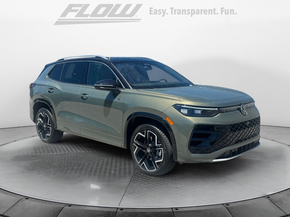 2026 Volkswagen Tiguan 2.0T SEL R-Line Turbo 4Motion's photo