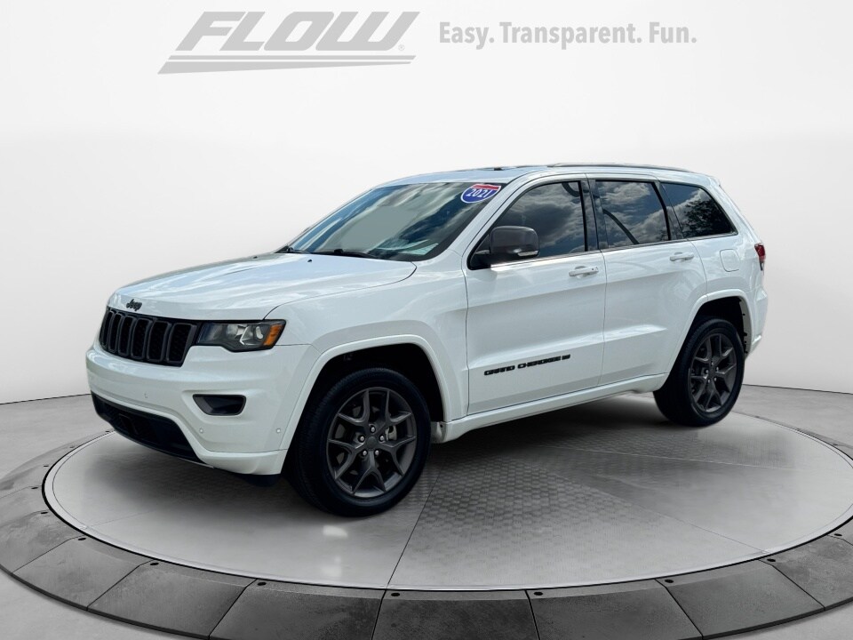2021 Jeep Grand Cherokee Anniversary Edition photo 3