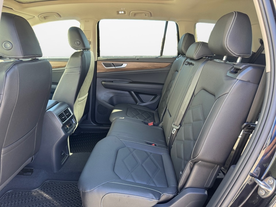 2026 Volkswagen Atlas SE w/Tech - Photo 13