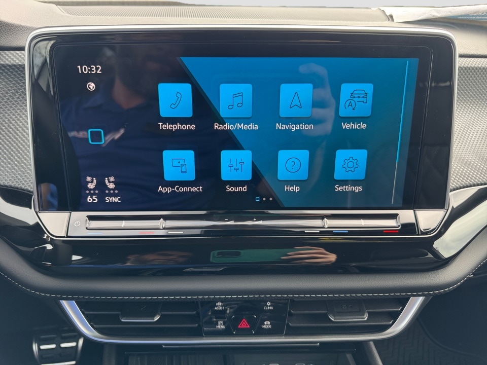 2026 Volkswagen Atlas Cross Sport SEL Premium R-LINE - Photo 17