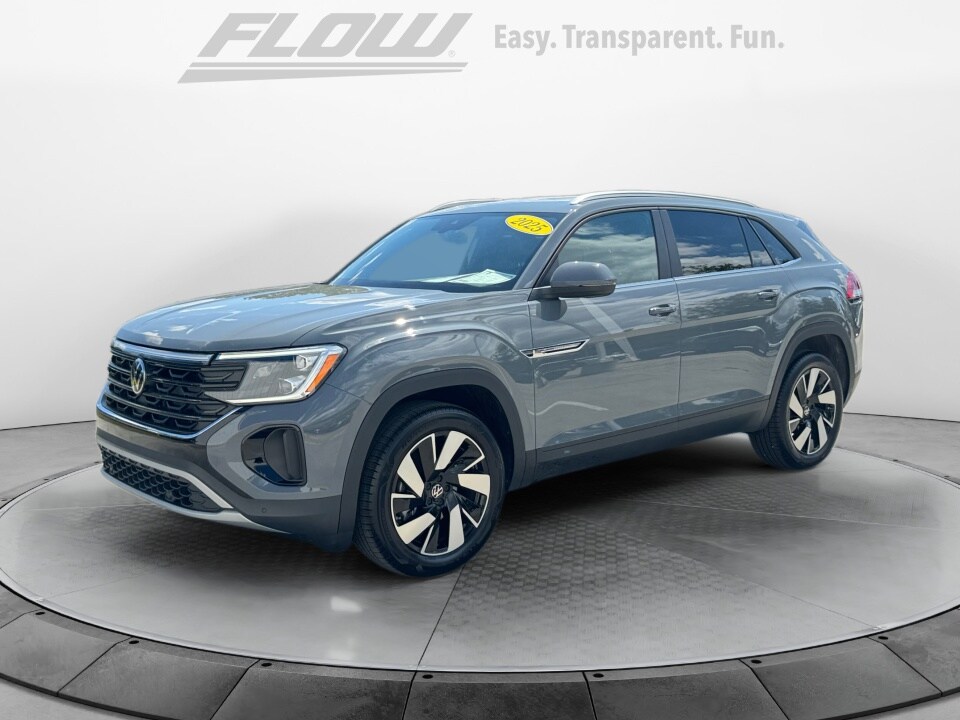 2025 Volkswagen Atlas Cross Sport SE Technology photo 3