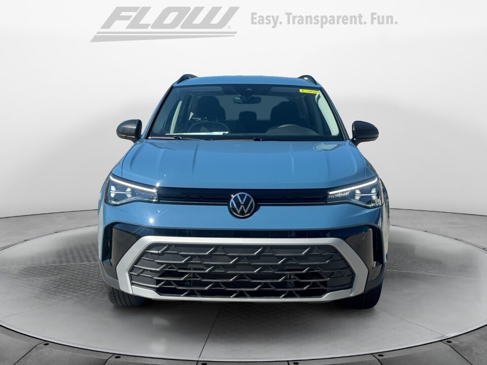2025 Volkswagen Taos S photo 2