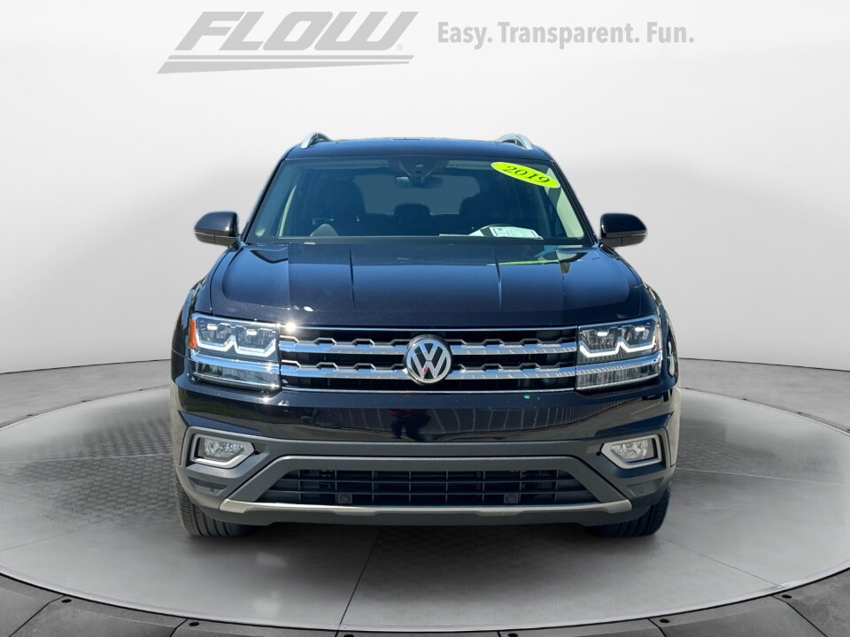 2019 Volkswagen Atlas V6 SEL photo 2