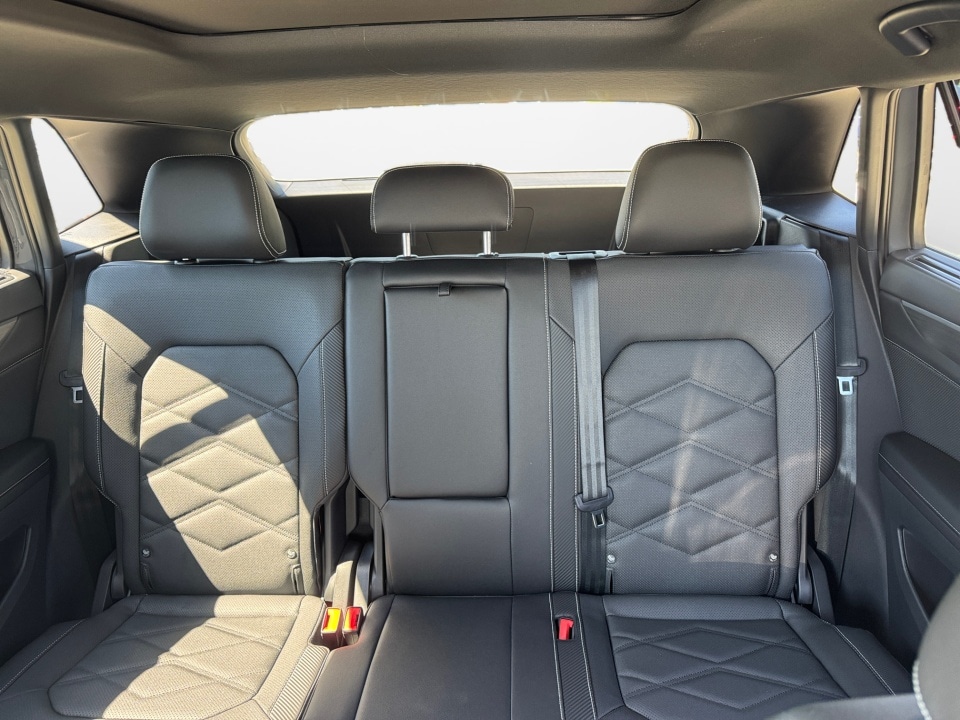 2026 Volkswagen Atlas Cross Sport SE w/Tech - Photo 12