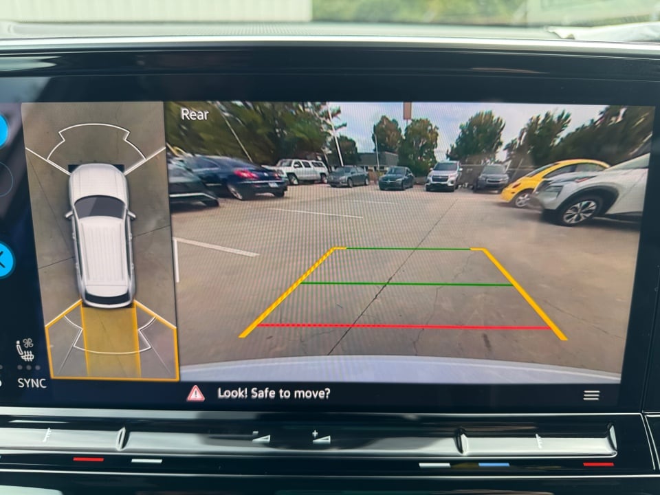 2026 Volkswagen Atlas Cross Sport SEL Premium R-LINE - Photo 19